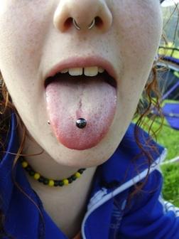 tongue-piercing-3