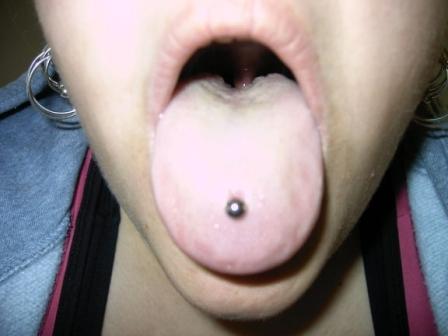 tongue-piercing-7
