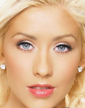 Gorgeous Christina Aguilera - Ear Piercing