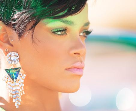 Gorgeous Rihanna - Ear Piercing