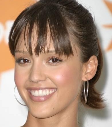 Smiling Looks - Jessica Alba With Ear Piercing