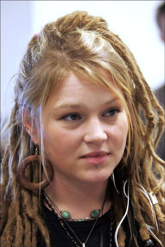 Crystal Bowersox Ear And Labret Piercing