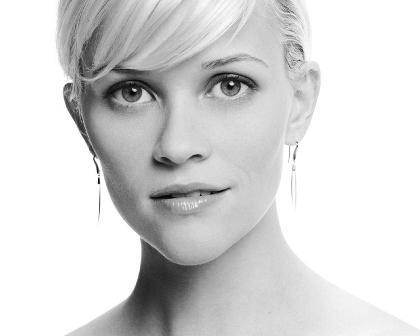 Reese Witherspoon Ear Piercing