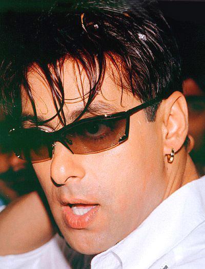 Salman Khan Ear Piercing 2