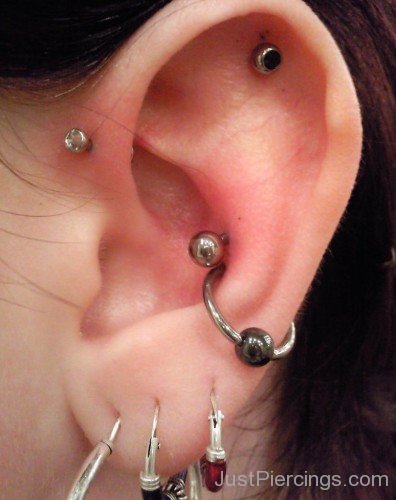 Conch Piercing With Ball Closure Ring For Girls