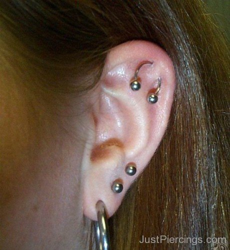Image Of Forward Helix Piercing