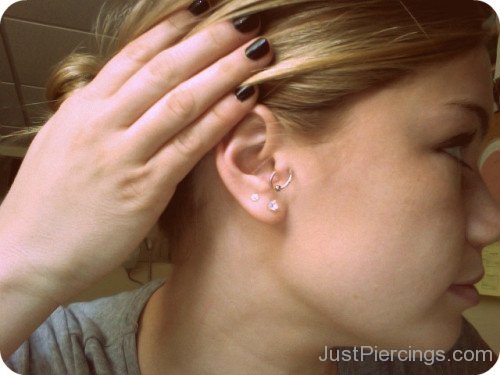 Large Ring Tragus and Lobe