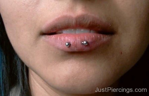 Sliver Horizontal Lip Piercing For Girl