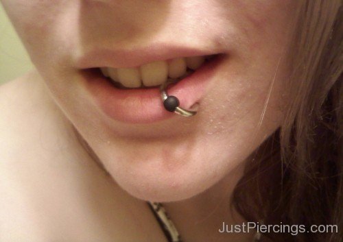 Lip Piercing With Closure Ring