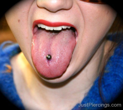 Tongue Piercing Pic
