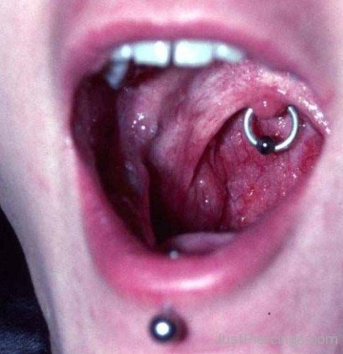 Uvula Piercing 