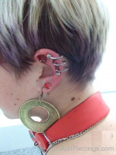 Helix Spiral Piercing And Lobe Piercing