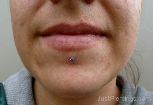 Labret Piercing For Cute Young Ladies