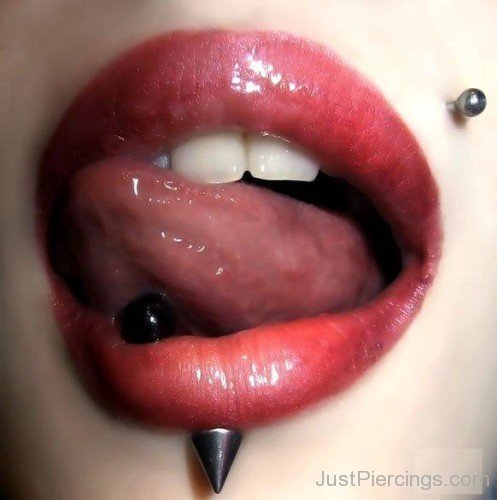Monroe,Tongue And Vertical Labret Piercing