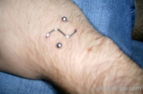 Surface Weave Piercing On Hand