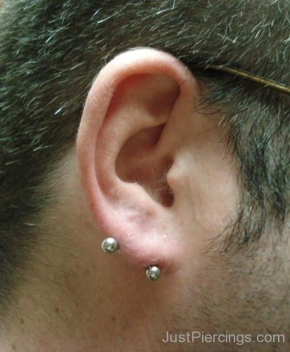 Transverse Lobe Piercing For Men