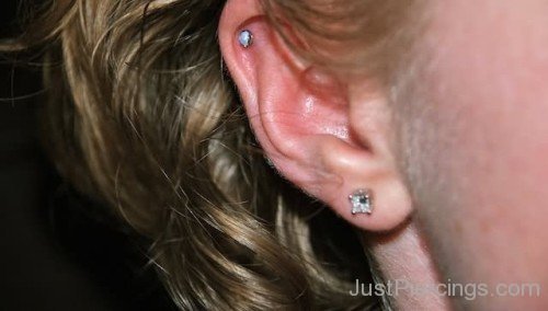 Lobe And Pinna Ear Piercing-JP123