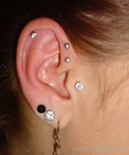 Tragus Helix And Lobe piercing-JP123