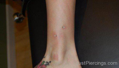 Ankle Piercing And Foot Tattoo-JP12303