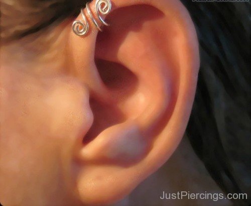 Anti Helix Piercing On Left Ear-JP12315