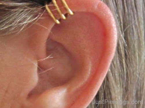 Anti Helix Piercing with Gold-JP12318