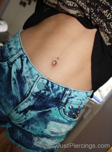 Belly Piercing – With Simple Belly Ring-JP12323