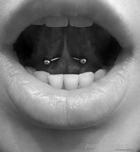 Mouth Piercings With Curved Barbell-JP12331