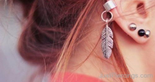 Triple Lobe And Silver Feather Earring Piercing-JP12316