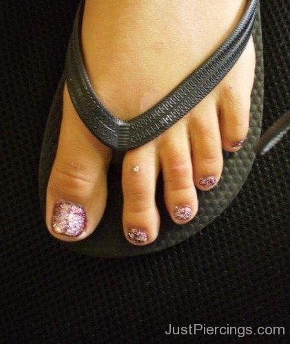Webbed Toe Piercing For Young Girls-JP12336