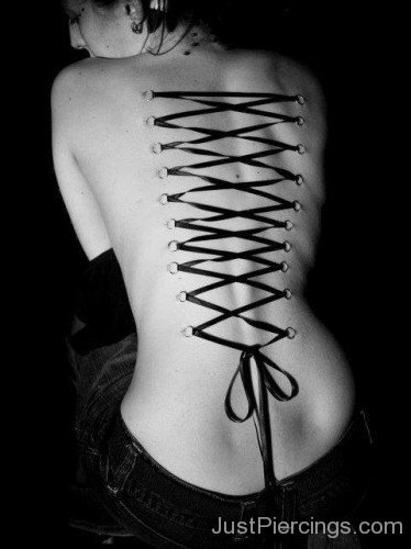 Corset Piercing With Thick Ribbon