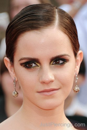 Emma Watson With Standrd Lobe Piercing