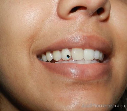 Tooth Gem Piercing For Young Girl