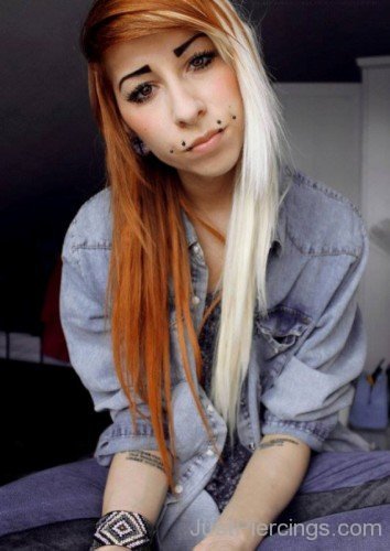 Awesome Lip Piercing-JP107
