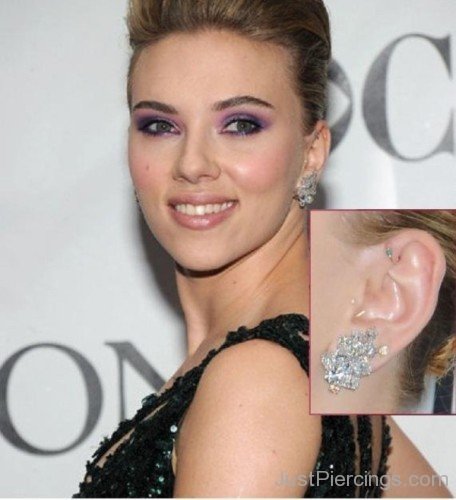 Celebrity Standard Lobe Piercing-JP1033