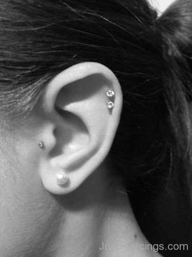 Double Cartilage and Tragus Piercing-JP1047