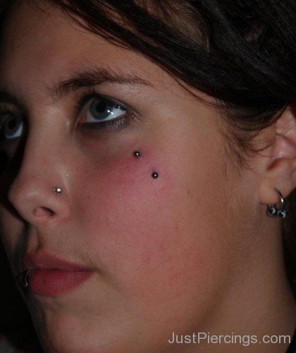 Nose, Lip, Lobe And Butterfly Kiss Piercing-JP136