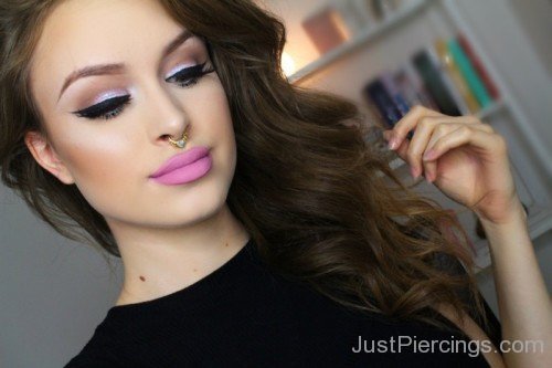 Pink Lips Girl With Septum Piercing-JP1090
