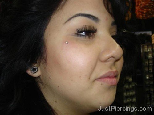 Teardrop Piercing-JP147