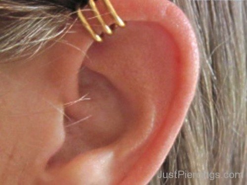 Anti Helix Piercing with Gold-JP108
