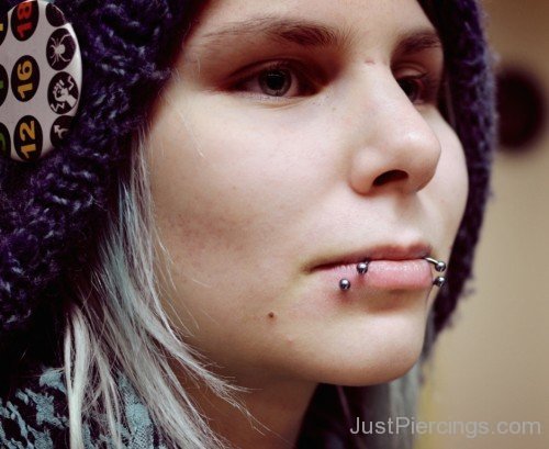 Awesome Lip Piercing 4-JP108