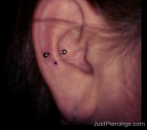Awesome Snug Piercing With Black Barbell-JP1018