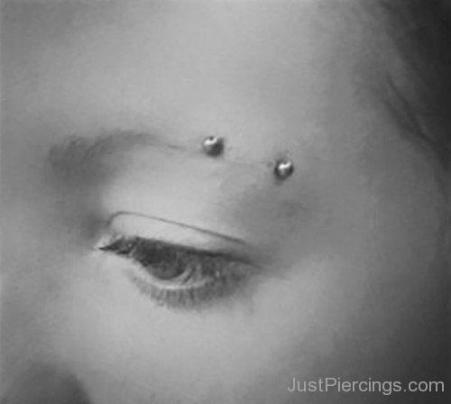 Eyebrow Piercing-Jp111