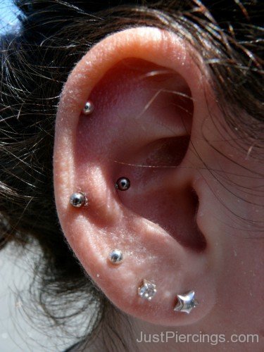 Helix With Snug Piercing