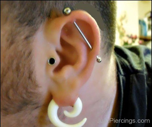 Lobe Stretching And Industrial Lobe Piercing For Girls 2-JP131
