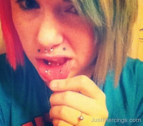 Septum And Frowny Piercing Image-JP140