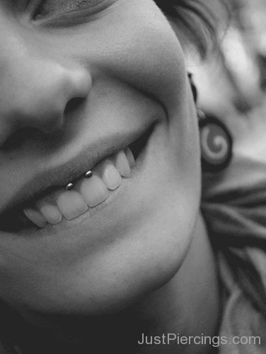 Smiley Piercing Image-JP430