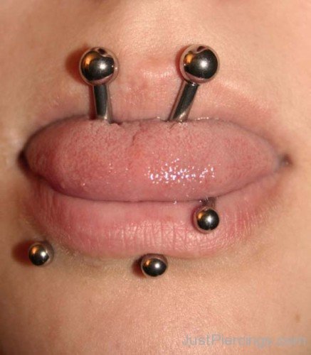 Wonderful Tongue Piercing-JP1105