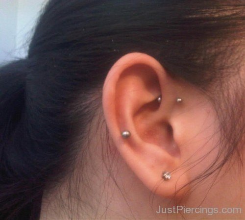 Anti Helix and Lobe Piercing On Ear-JP1010