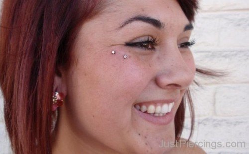 Smiling Girl Have Butterfly Kiss Piercing-JP14103