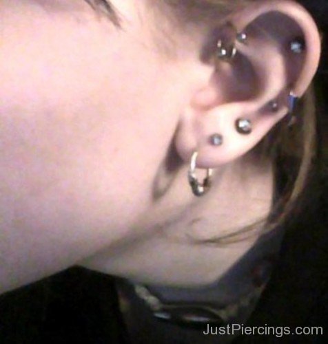 helix-anti-helix-and-lobe-piercing-for-ear-JP1095